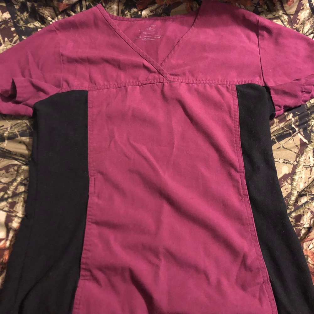 Cherokee Wine Flexible Scrub Top!!